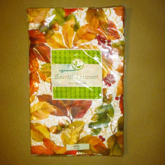 Bountiful Harvest Vinyl Tablecloth Round 60" Fall Leaf Design - Picture 1 of 4